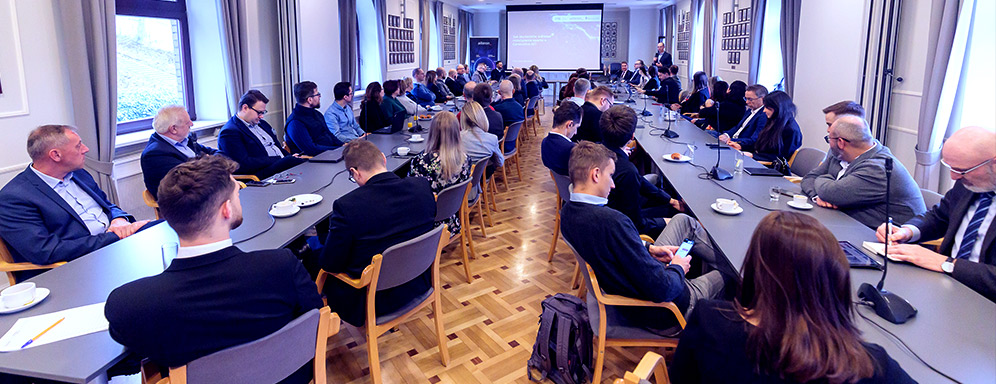Successful implementation of GenAI-based solutions – FTB Technology Breakfast summary
